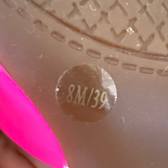 NWOB: Jessica Simpson Hot Pink D’Orsay Heels, size. 8/39 - Picture 4 of 4